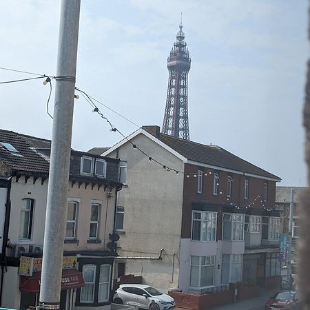 Wonky Towers Bed & Breakfast Blackpool Luaran gambar